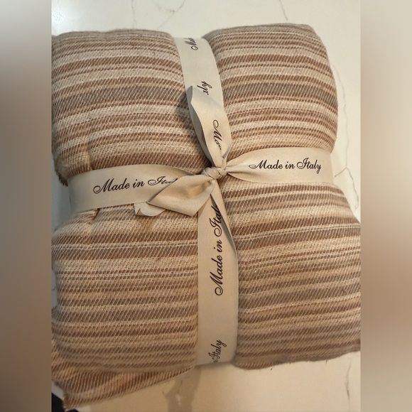 Brown Striped Blanket - Picture 3 of 4